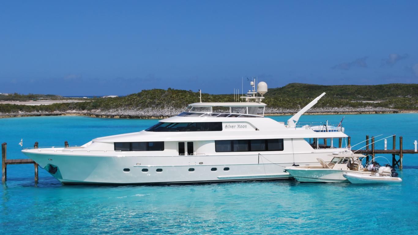 Yacht GOOD TIMES, Westport | CHARTERWORLD Luxury Superyacht Charters